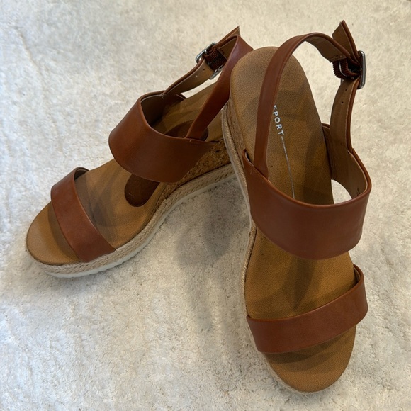 Report Shoes - Report tan and cork wedges. Size 9. Only worn indoors.